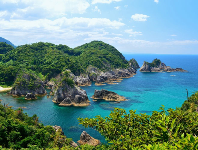 浦富海岸島めぐり遊覧船